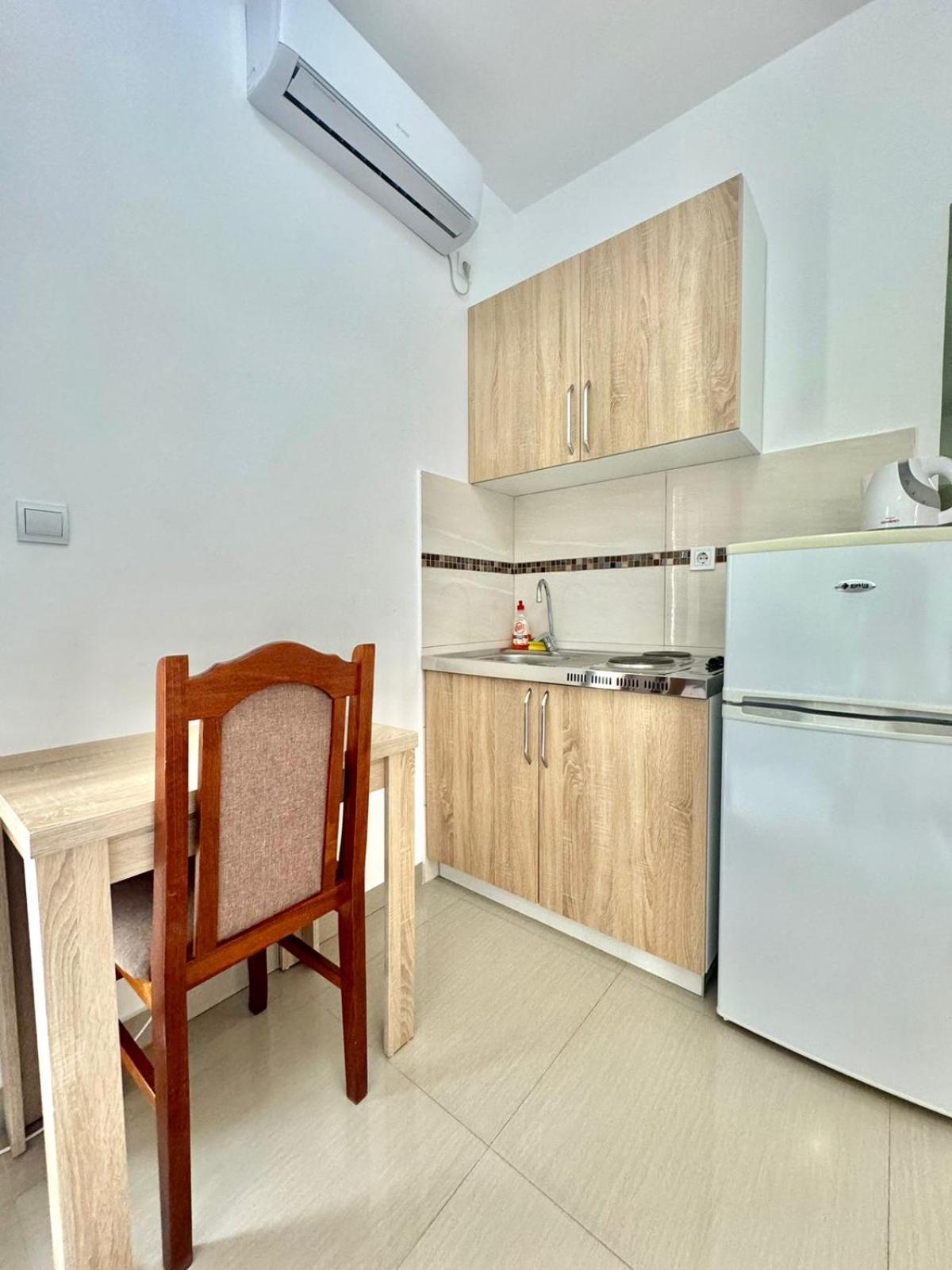 Stars Residence Петровац Экстерьер фото