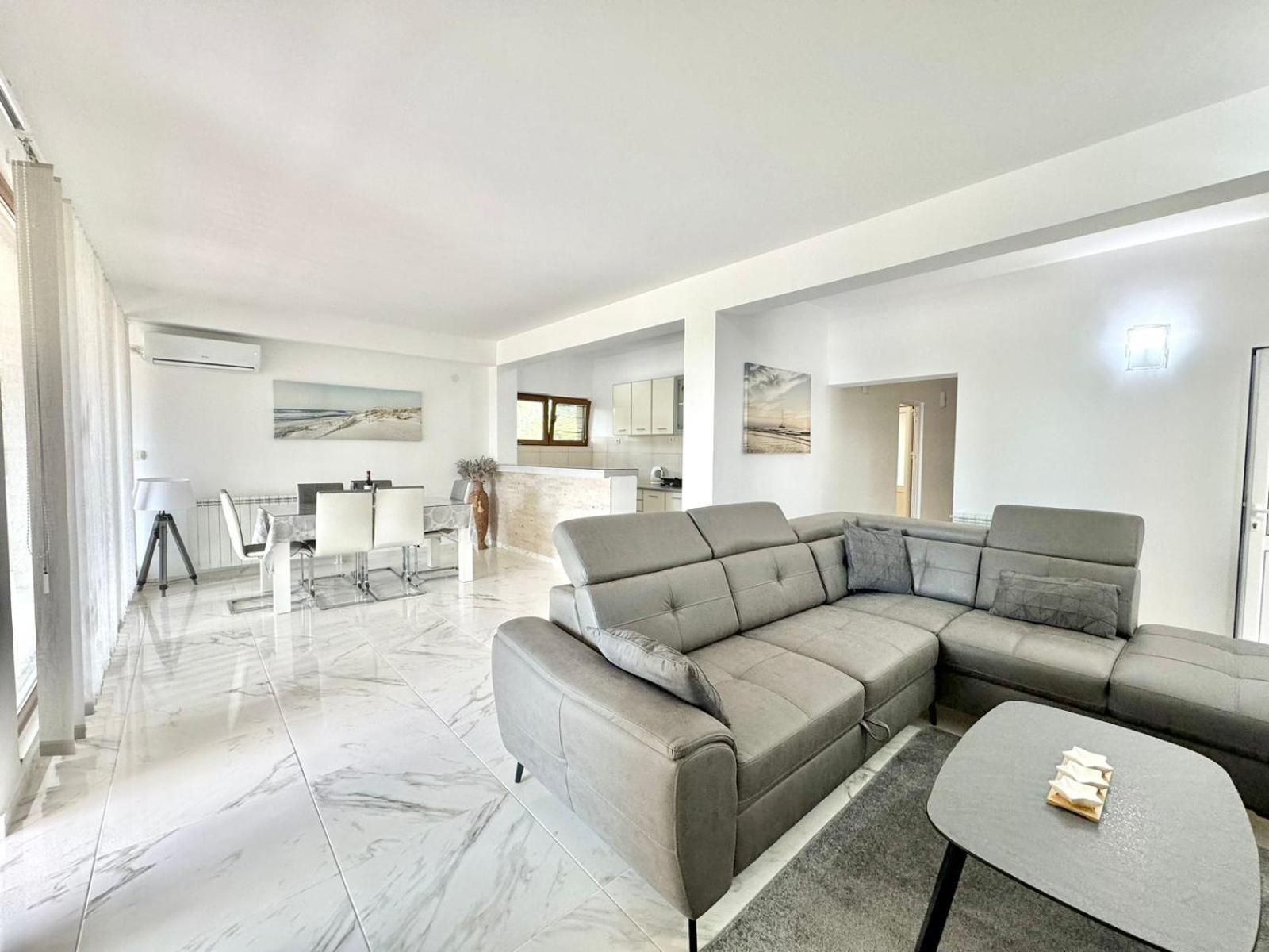 Stars Residence Петровац Экстерьер фото