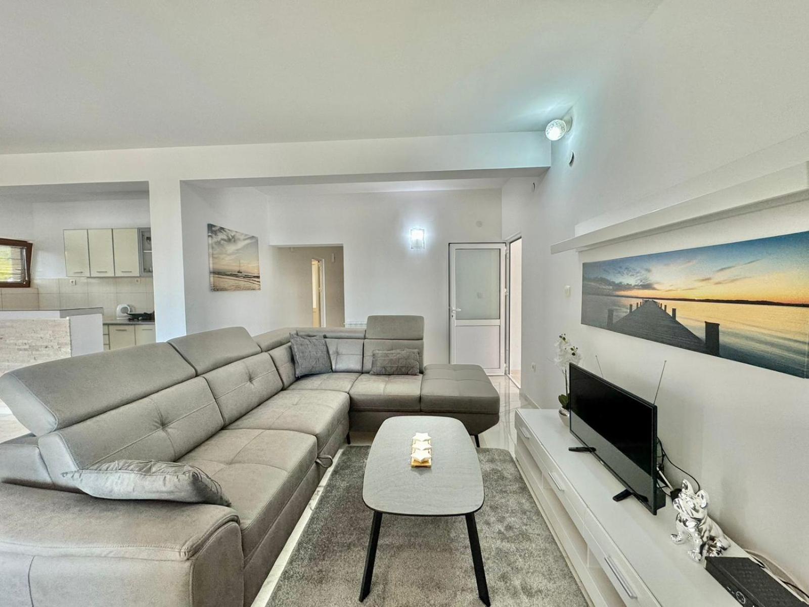 Stars Residence Петровац Экстерьер фото