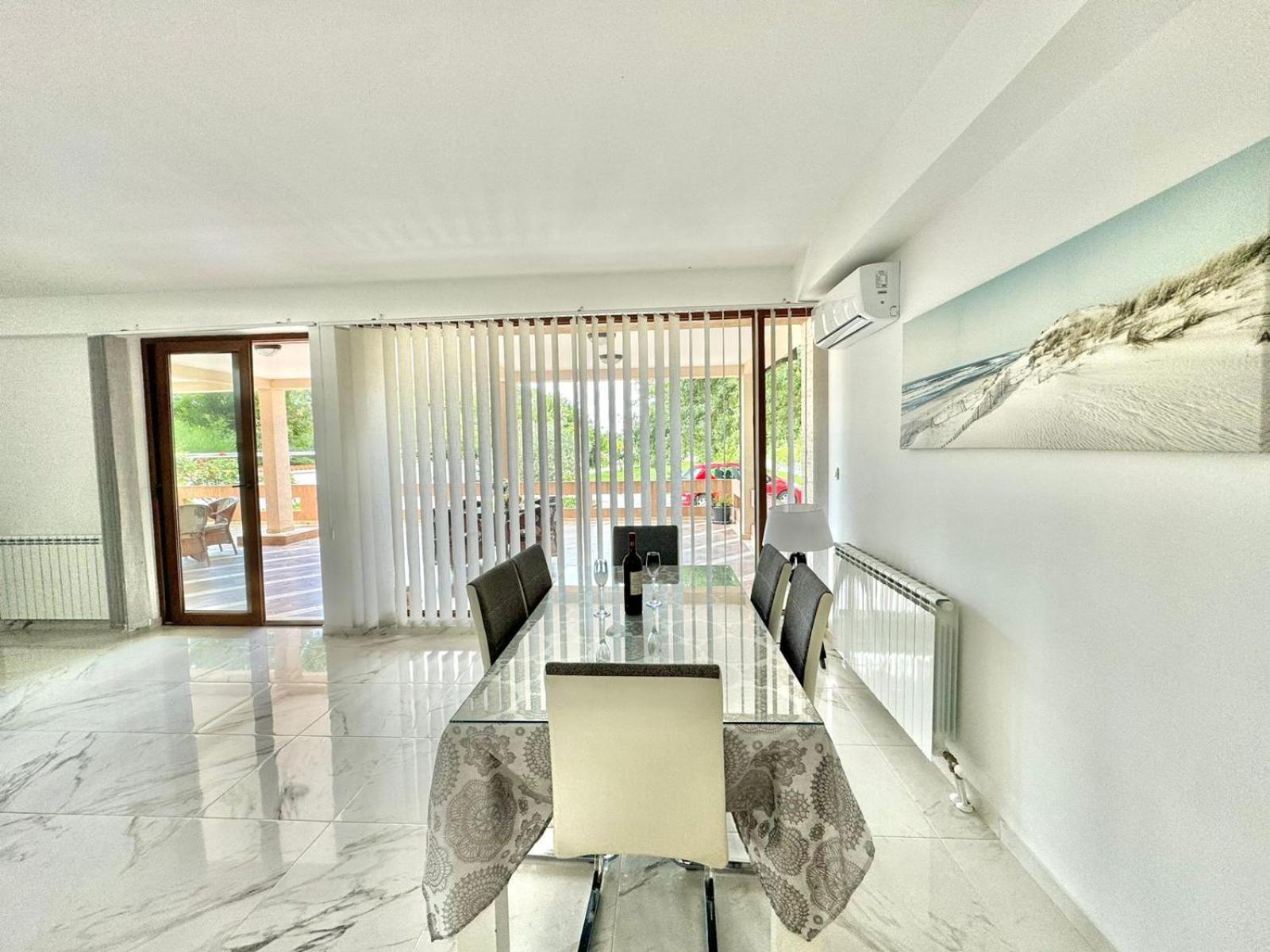 Stars Residence Петровац Экстерьер фото